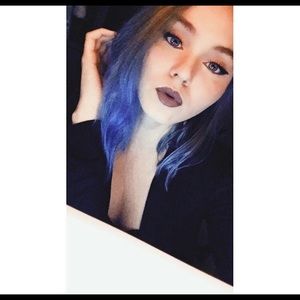 Meet your Posher, Cristina